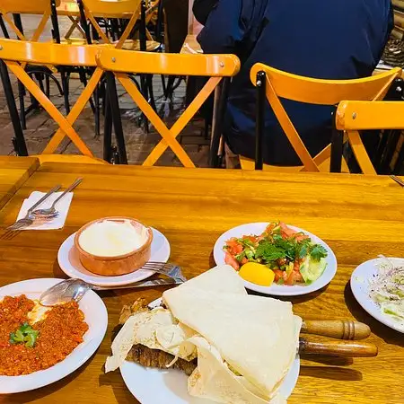 Şehzade Cağ Kebap'nin yemek ve ambiyans fotoğrafları 31