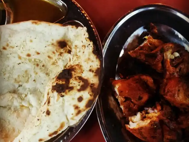 Uncle Aru's Naan/Tandoori Corner Food Photo 10