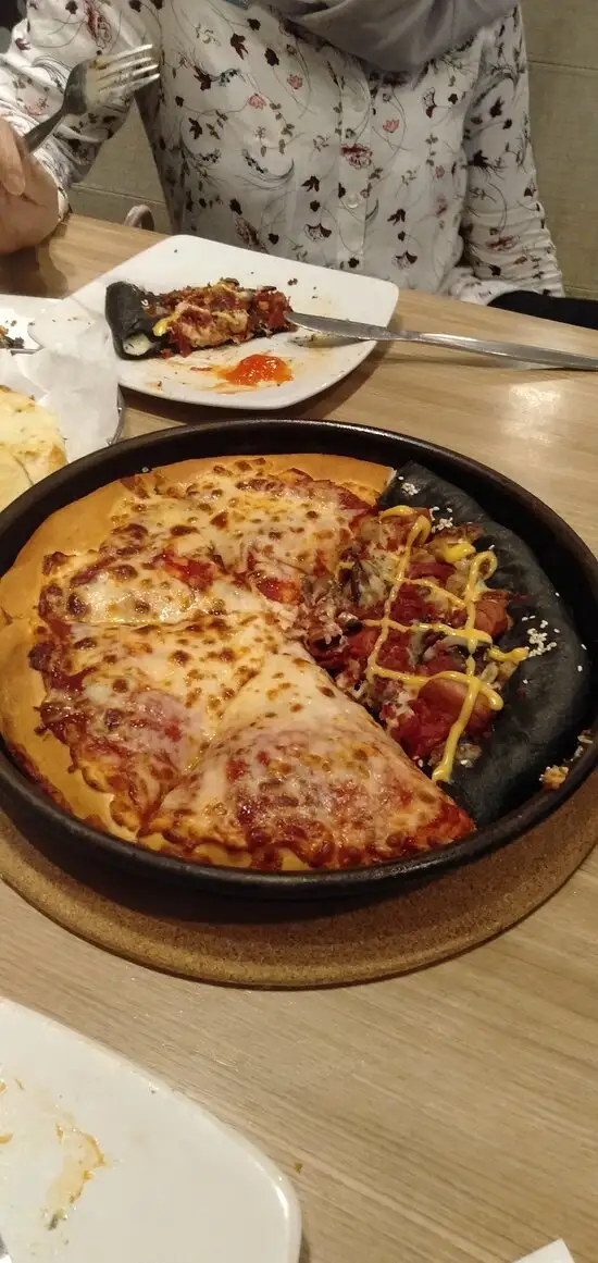 Gambar Makanan Pizza Hut 9