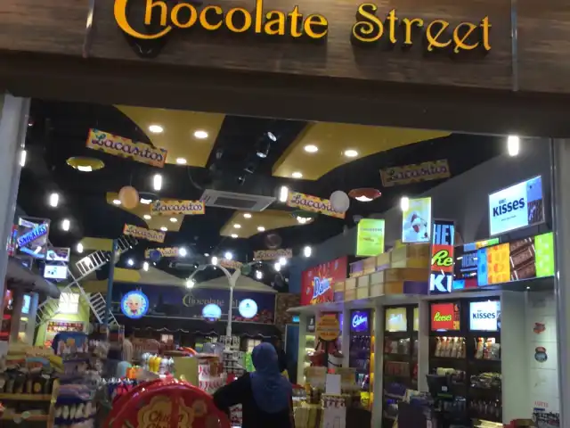 Chocolate Street Food Photo 13