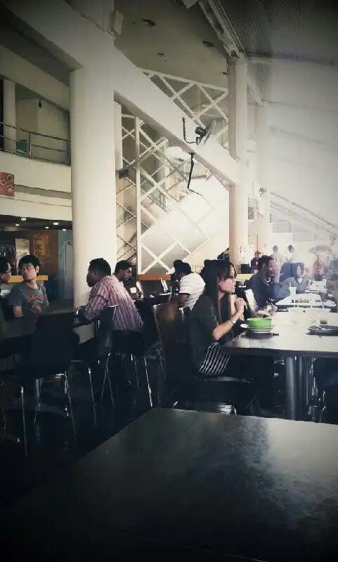 TechnoFlex Food Court
