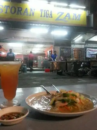 Restoran Tiga Zam Food Photo 1