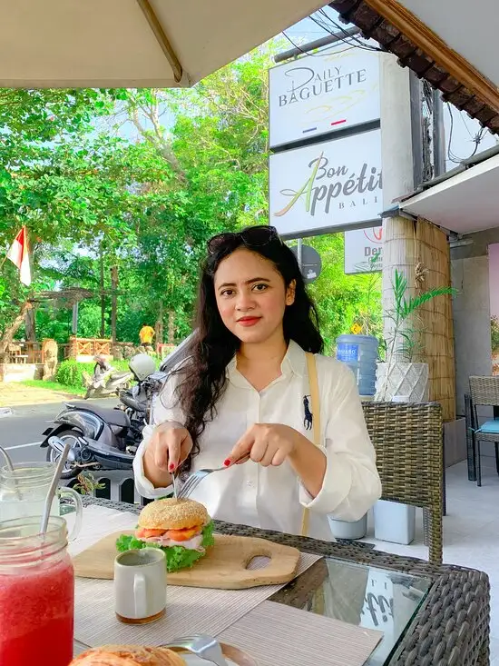 Gambar Makanan Daily Baguette Sanur 1