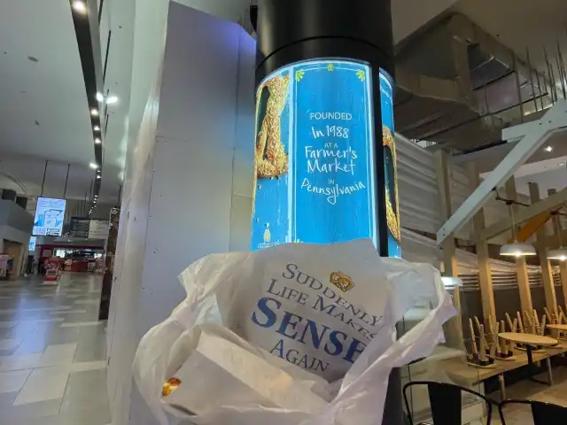 Auntie Anne's Food Photo 2