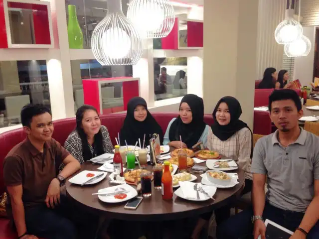 Gambar Makanan Pizza Hut 3