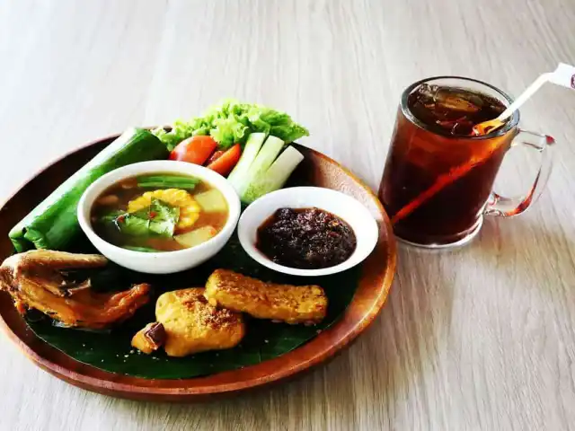 Gambar Makanan Royale Resto 8