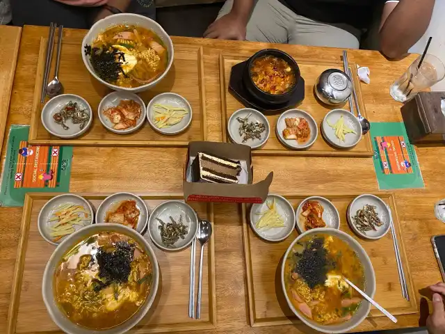 Oiso Korean Traditional Cuisine & Cafe Food Photo 16