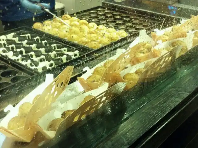 Japan Boat Takoyaki Food Photo 8