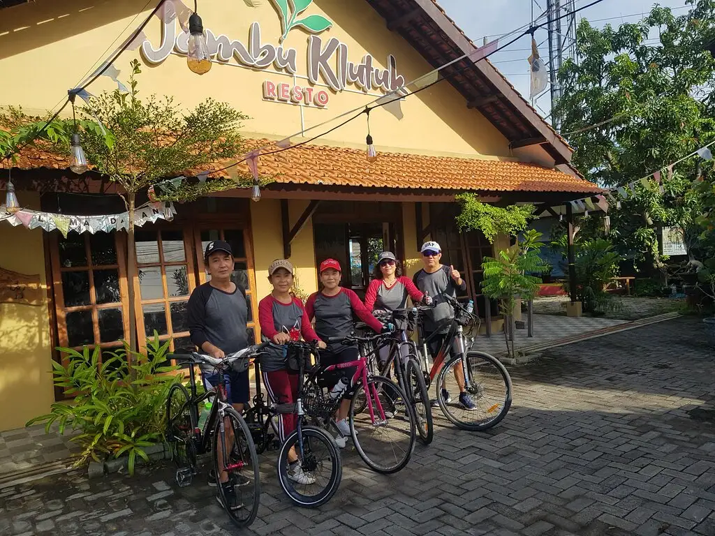 Jambu Klutuk Resto