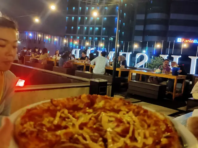 Gambar Makanan Tomang Rooftop Dine & Beer 3