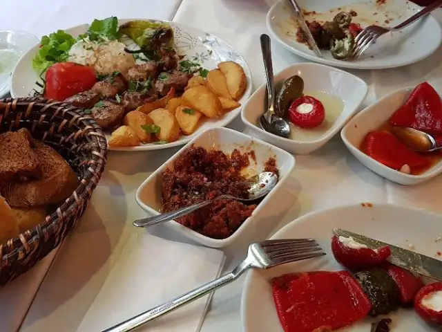 Asmalı Saki Meyhanesi'nin yemek ve ambiyans fotoğrafları 77