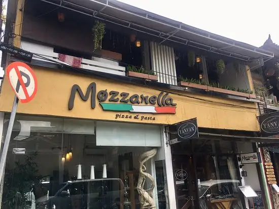 Gambar Makanan Mozzarella Ubud 9