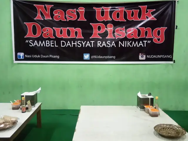 Gambar Makanan Nasi Uduk Daun Pisang 5