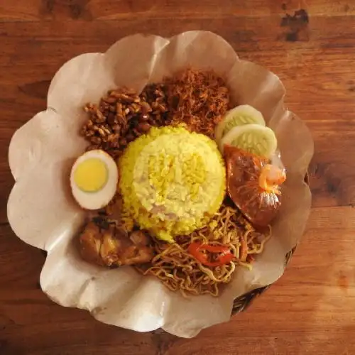 Gambar Makanan Nasi Kuning Kunyit Masakan Khas Jawa 17