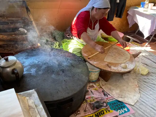 Dallas'ın Yeri (Odun Ateşinde Gözleme ve Çay)'nin yemek ve ambiyans fotoğrafları 3