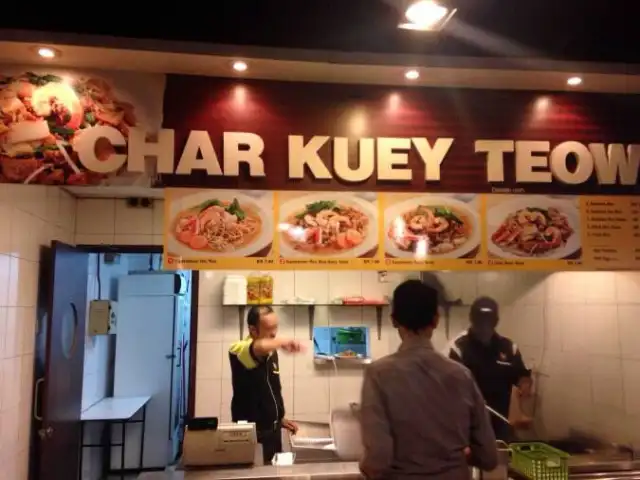 Chow Food Court