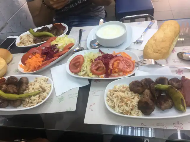 Önder Köfte'nin yemek ve ambiyans fotoğrafları 1