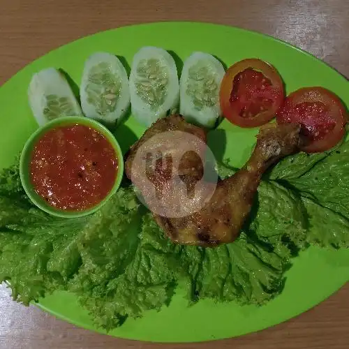 Gambar Makanan Ayam Bakar Mbak Holip, Mengwi 4