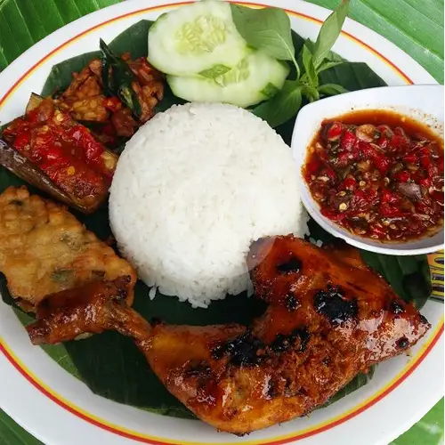 Gambar Makanan Ayam Bakar Ayam Penyet Wong Solo, Gatot Subroto Banjarmasin 1