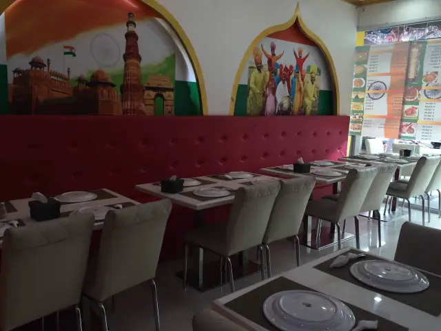 Taj Indian Restaurant Food Photo 3