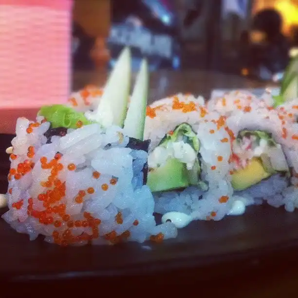 Gambar Makanan Sushi Qombi 4