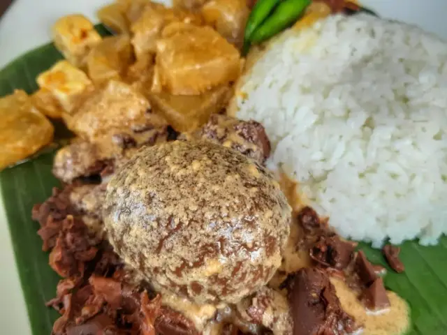 Gambar Makanan Gudeg Pejompongan 2