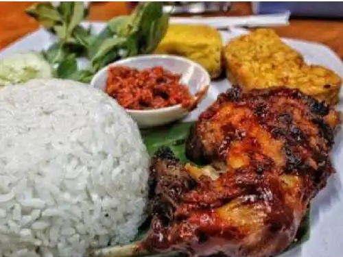 Ayam Bakar Bumbu Rujak Mbok Rubes