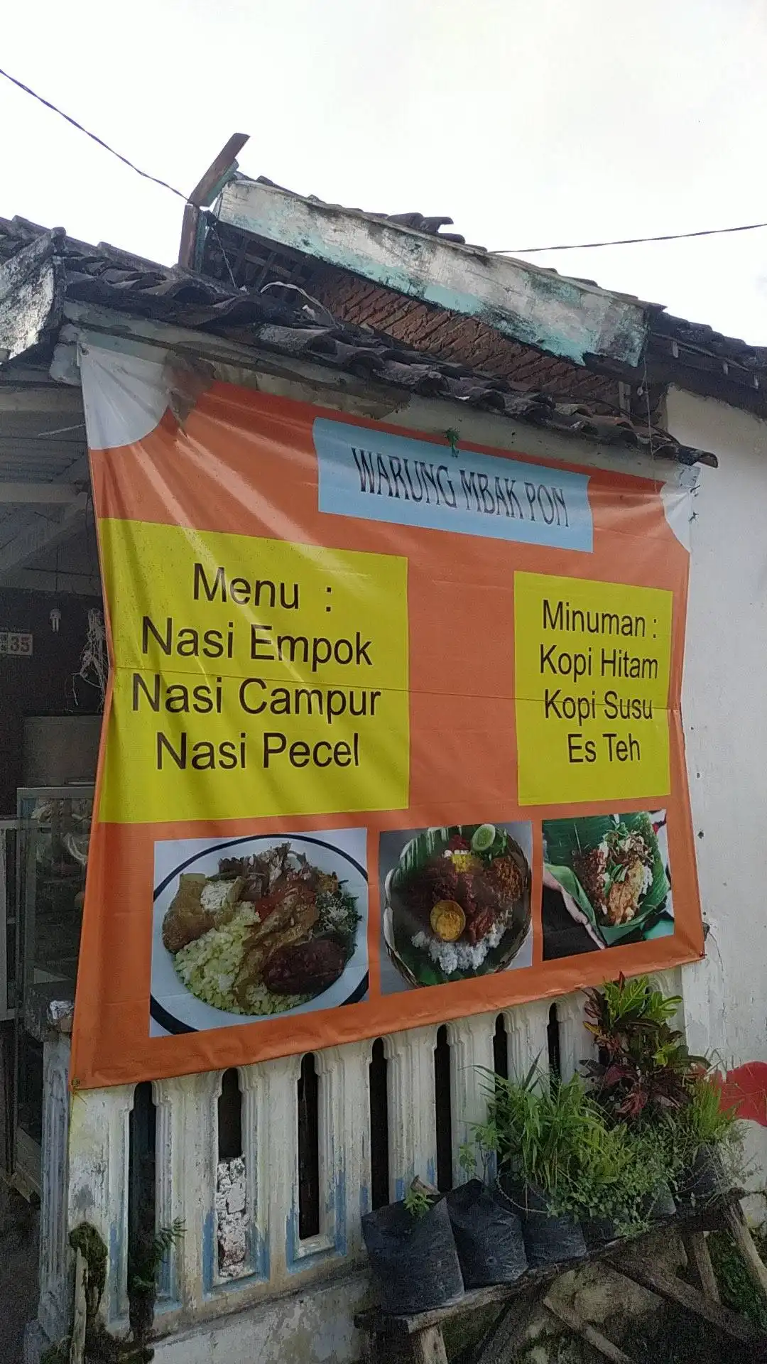 Warung Sego Empok 'Mbak Pon'