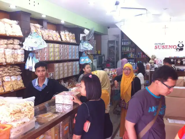 Gambar Makanan Outlet Suseno 3