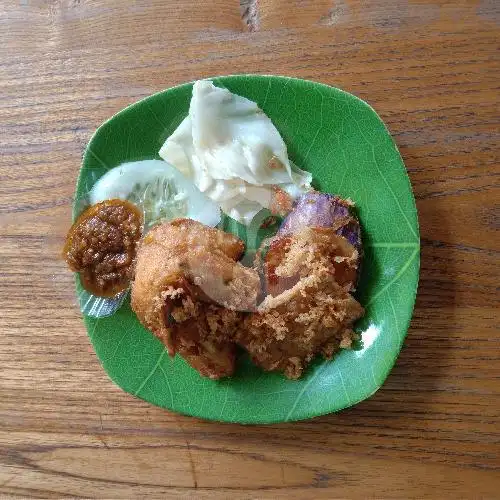 Gambar Makanan Ayam Goreng Mama Cemara, Cemara Raya 1