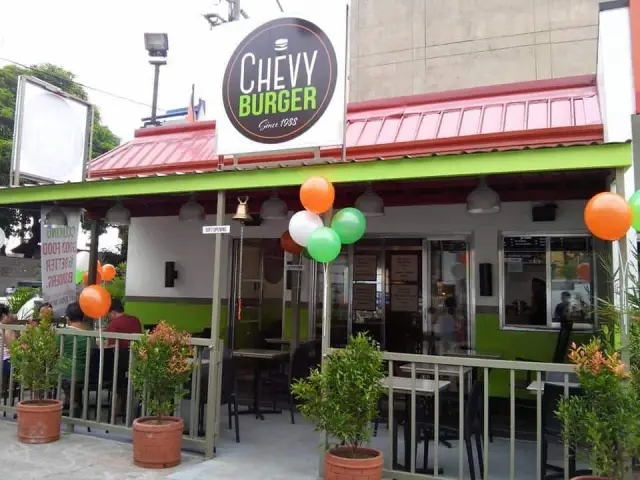 Chevy Burger Food Photo 11