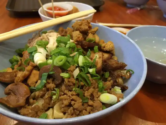 Gambar Makanan Bakmi Terang Bulan (Sin Chiaw Lok) 14