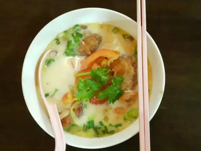 Moon Kee Fish Head Noodles Food Photo 6