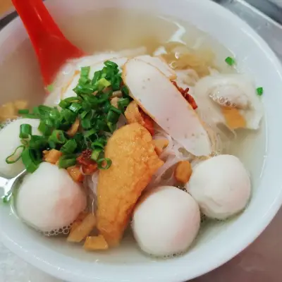 Freddie Traditional Fish Ball Noodle
