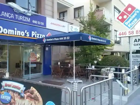 Domino&apos;s Pizza