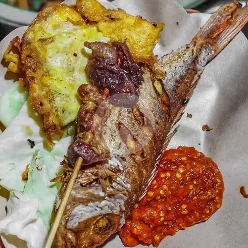 Gambar Makanan Lalapan Si John, Sanur 7