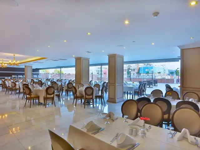 Hemera Restaurant - Ortaköy Princess Hotel'nin yemek ve ambiyans fotoğrafları 3