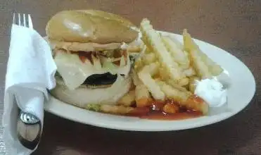 Dhe Legend BBQ Burger Food Photo 4