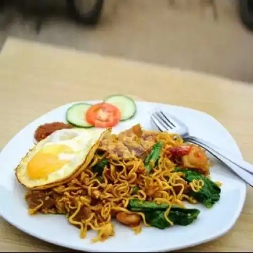 Gambar Makanan Nasi goreng & Lalapan Pak Aira 13