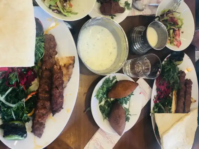 Kök Kebab Beyran Salonu