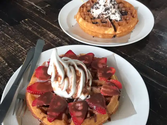 Dot Cafe: Waffles & Desserts Food Photo 7