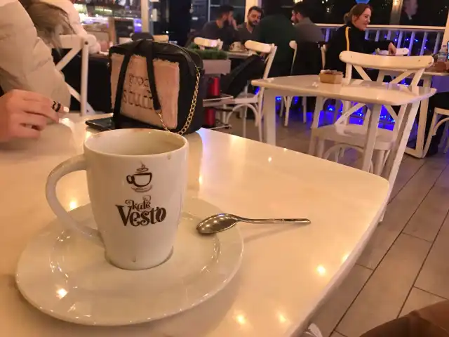 Kafe Vesto'nin yemek ve ambiyans fotoğrafları 3