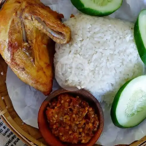 Gambar Makanan Warung Ayam Goreng & Bakar Seleraku 7