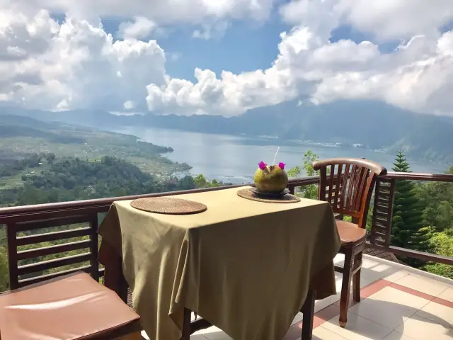 Gambar Makanan Lake View Restaurant 6