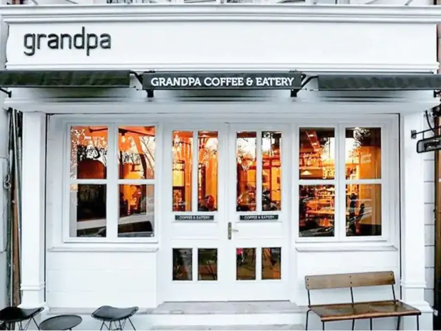 Grandpa Coffee & Eatery'nin yemek ve ambiyans fotoğrafları 37