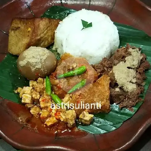 Gambar Makanan Gudeg Bu Tjitro & Bakpia Kumalasari, Kelapa Gading 3