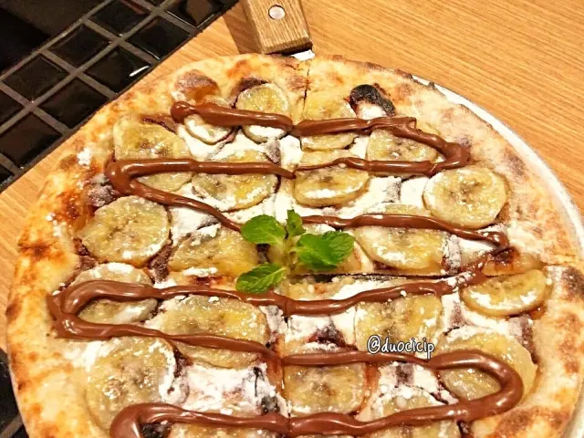 Gambar Makanan Pizza E Birra 4