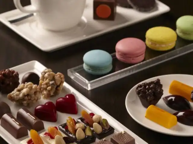 Gambar Makanan Le Chocolat Lounge - Pullman Jakarta Indonesia 5