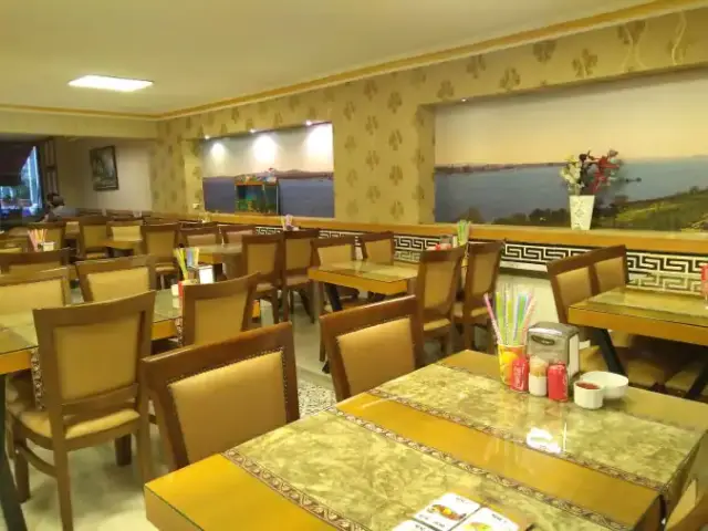 Cihan Döner & Köfte Restaurant'nin yemek ve ambiyans fotoğrafları 1