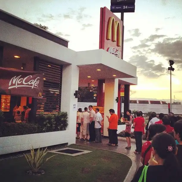 McDonald's & McCafé Food Photo 7
